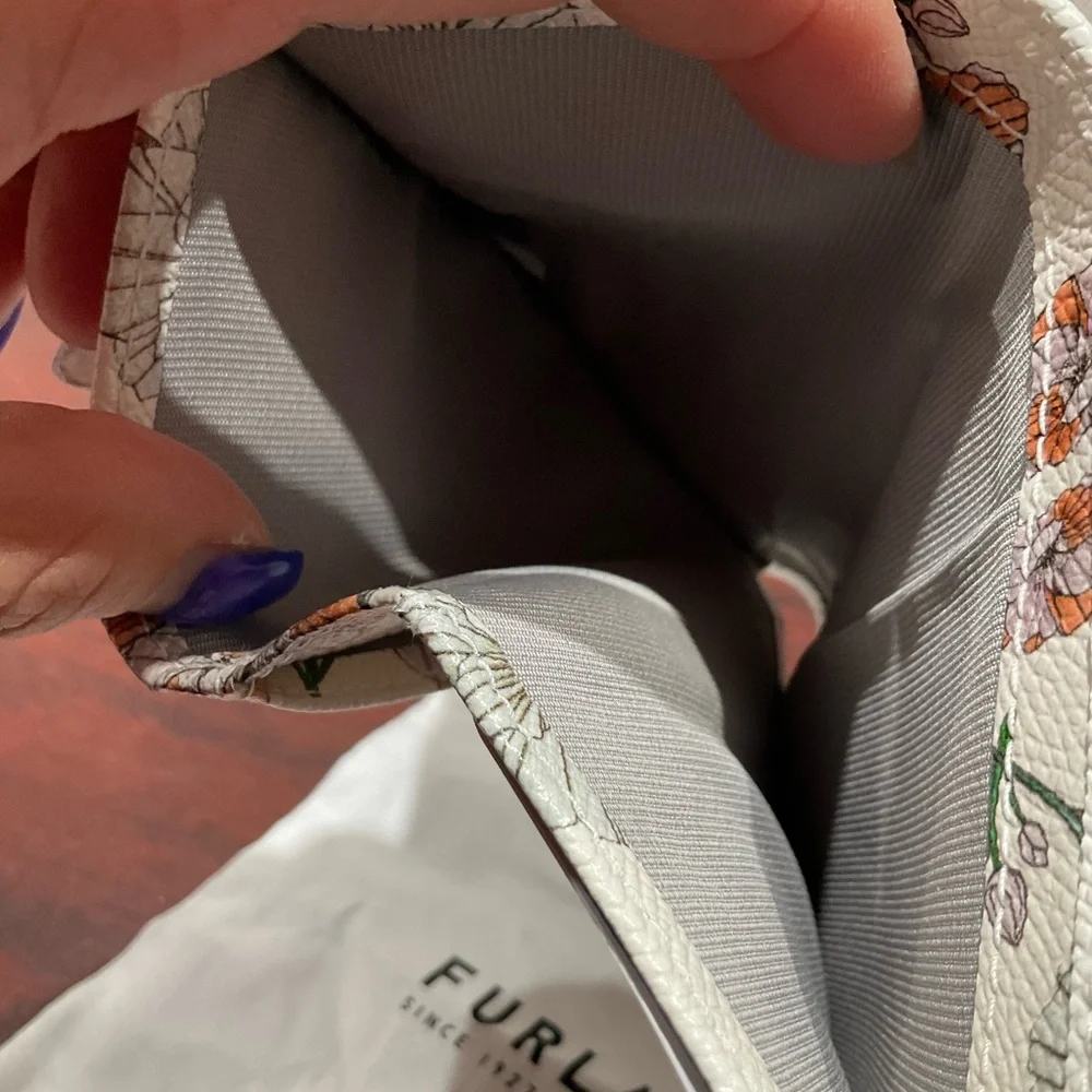 Furla Toni Talco Floral‎ Leather Wallet